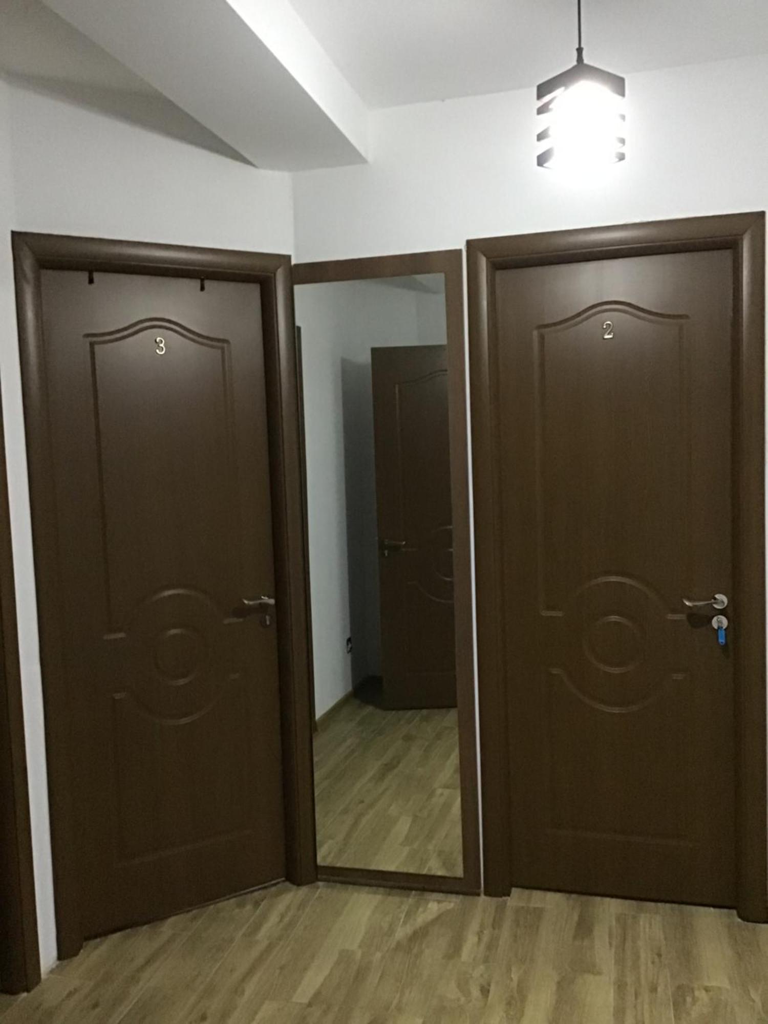 Hotel Rora Rose Bucarest Esterno foto